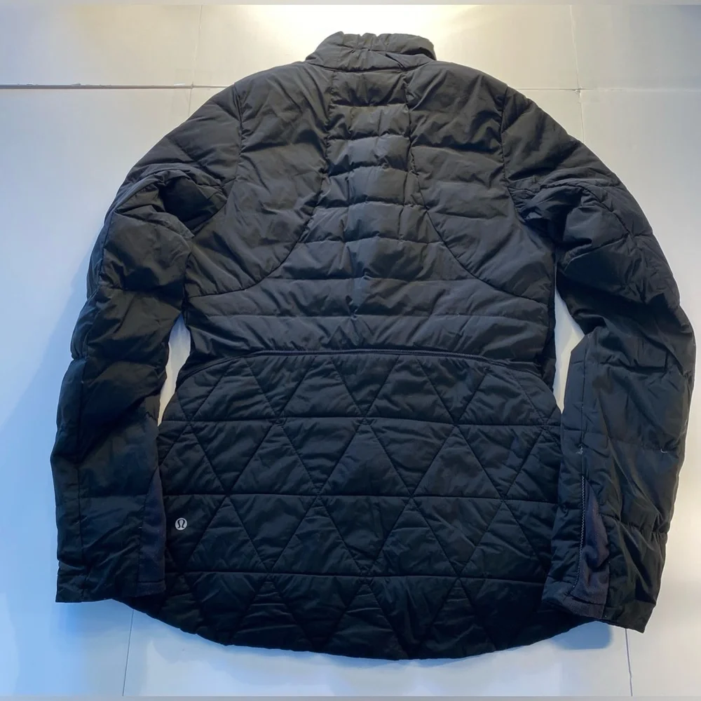 Lululemon Fluffed Up Jacket  Black EUC - Picture 12 of 12